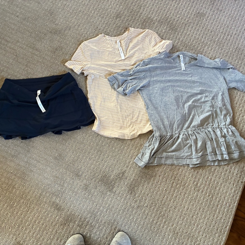 Lululemon Lot of 3 Skirt & 2 tees